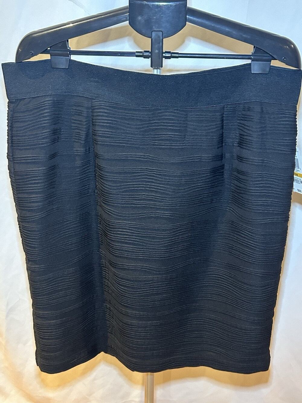 NWT Alfani Global Mood Deep Black Skirt size 16W